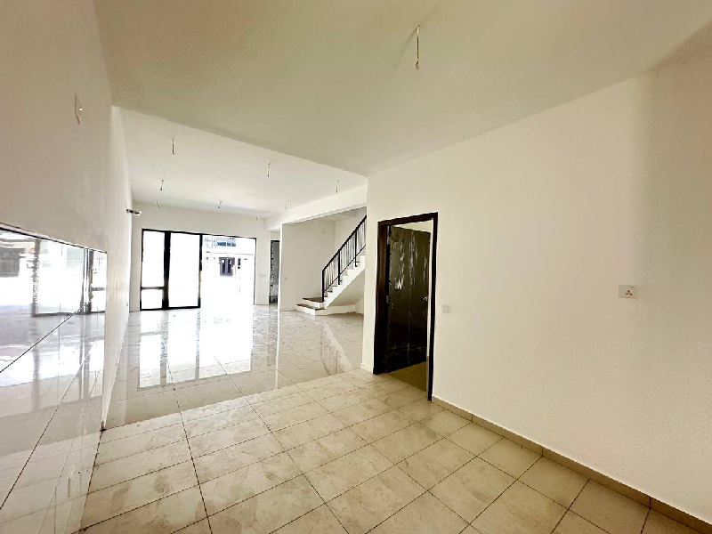 Double Storey Terrace House at Nadira 1, Bandar Bukit Raja, Klang - photo 12
