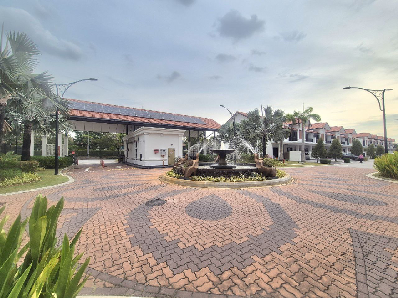 DOUBLE STOREY TERRACE ALMOST FULL FURNISHEDREEF TROPICS, SETIA ECOGLADES, CYBERJAYA - photo 10