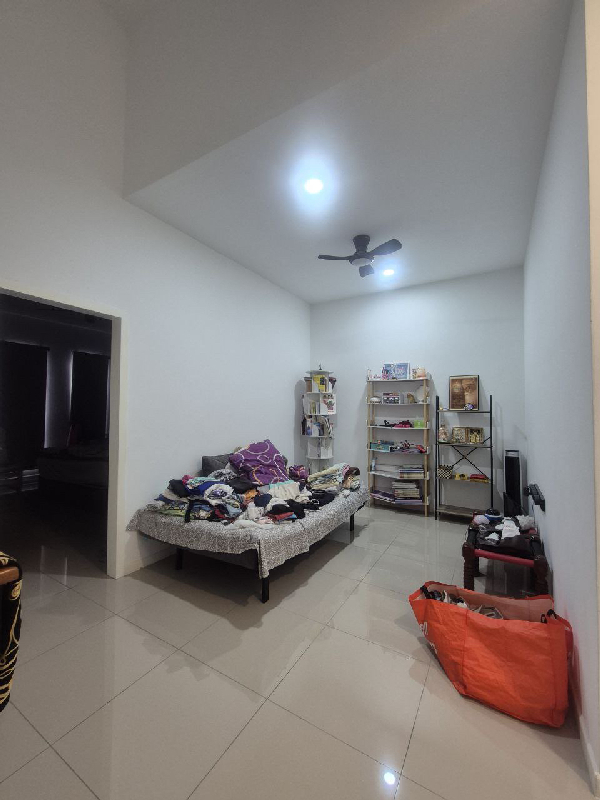 DOUBLE STOREY TERRACE ALMOST FULL FURNISHEDREEF TROPICS, SETIA ECOGLADES, CYBERJAYA - photo 12