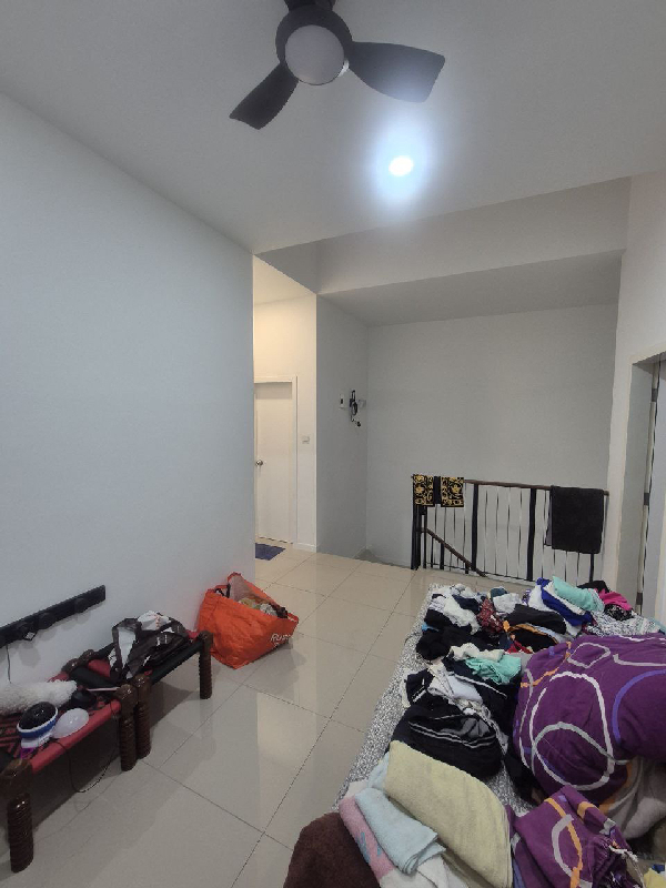 DOUBLE STOREY TERRACE ALMOST FULL FURNISHEDREEF TROPICS, SETIA ECOGLADES, CYBERJAYA - photo 13