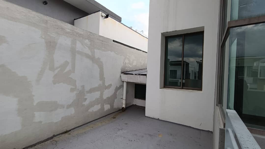 Three storey houseLAKE POINT RESIDENCE CYBER 11 CYBERJAYA SELANGORCYBERJAYASELANGOR - photo 4