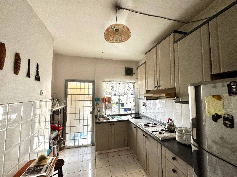 End Lot Double Storey House, USJ 12, Subang Jaya, Near Sekolah - photo 13