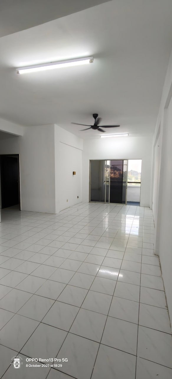 CANTIK! APT SRI ANGKASA SEKSYEN 28 SHAH ALAM (DEKAT LRT