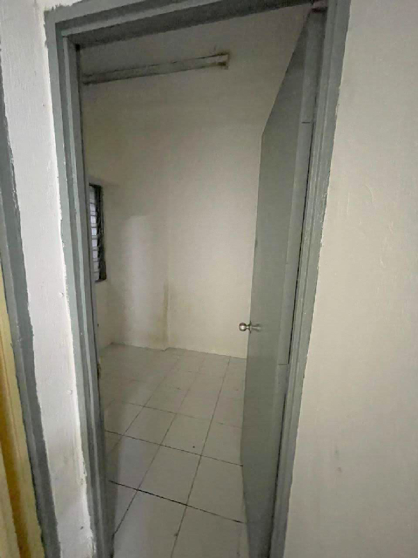 PARKING BAWAH BLOK! APT TAMAN BUNGA NEGARA, SEKSYEN 27 SHAH ALAM - photo 3