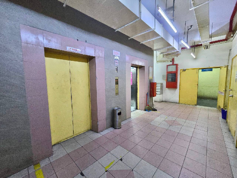 Suria Avenue Apartment, Section 16, Shah Alam - photo 4