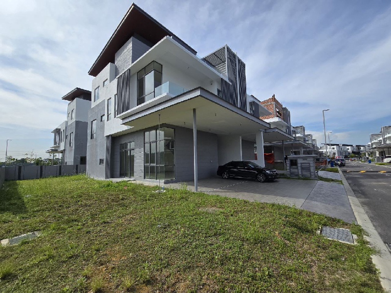 BROADLEAF RESIDENCESKota Kemuning, Shah Alam - photo 3