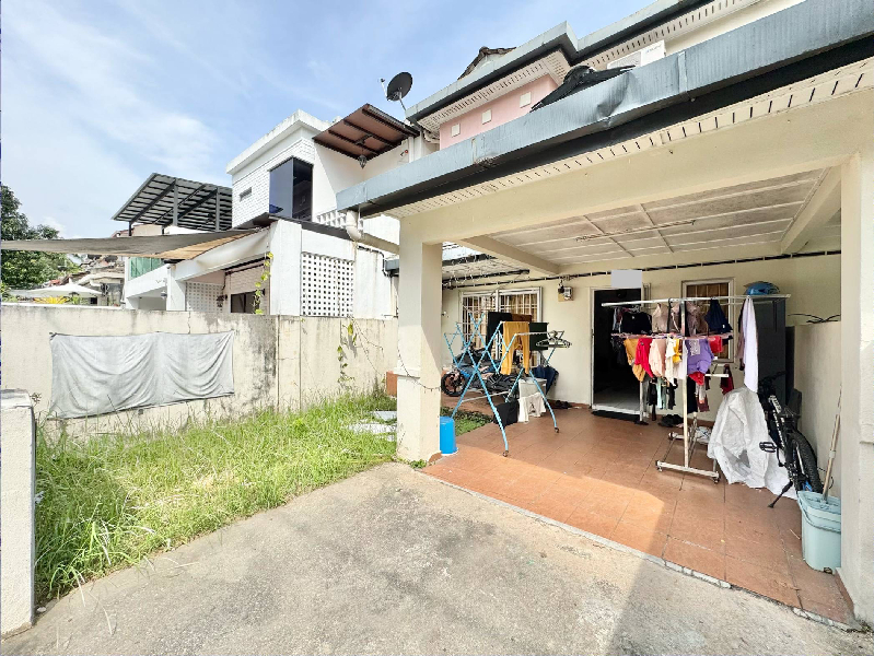 2-STOREY INTERMEDIATE PUNCAK JALIL 9  SERI KEMBANGAN - photo 2