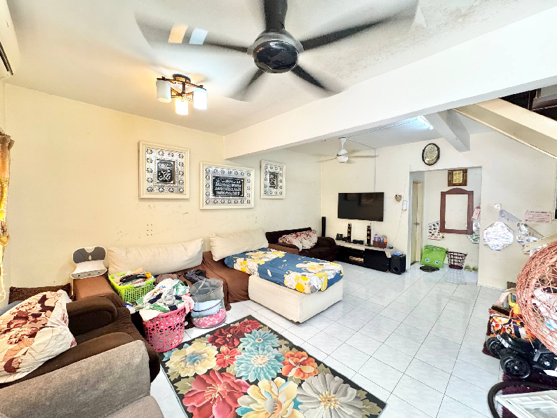 2-STOREY INTERMEDIATE PUNCAK JALIL 9  SERI KEMBANGAN - photo 4