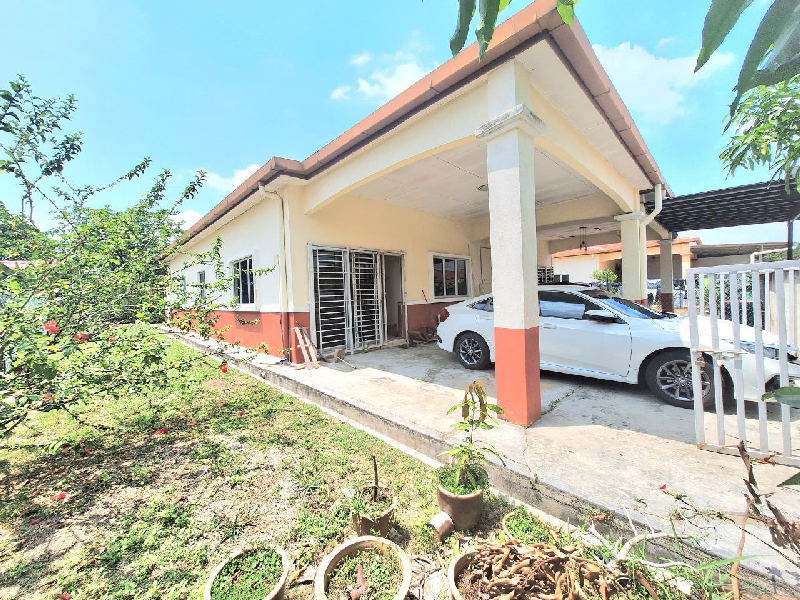 SINGLE STOREY SEMI D TAMAN UNIVERSITI SEKSYEN 30 JALAN KEBUN SHAH ALAM  - photo 3