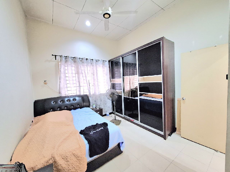 SINGLE STOREY SEMI D TAMAN UNIVERSITI SEKSYEN 30 JALAN KEBUN SHAH ALAM  - photo 8