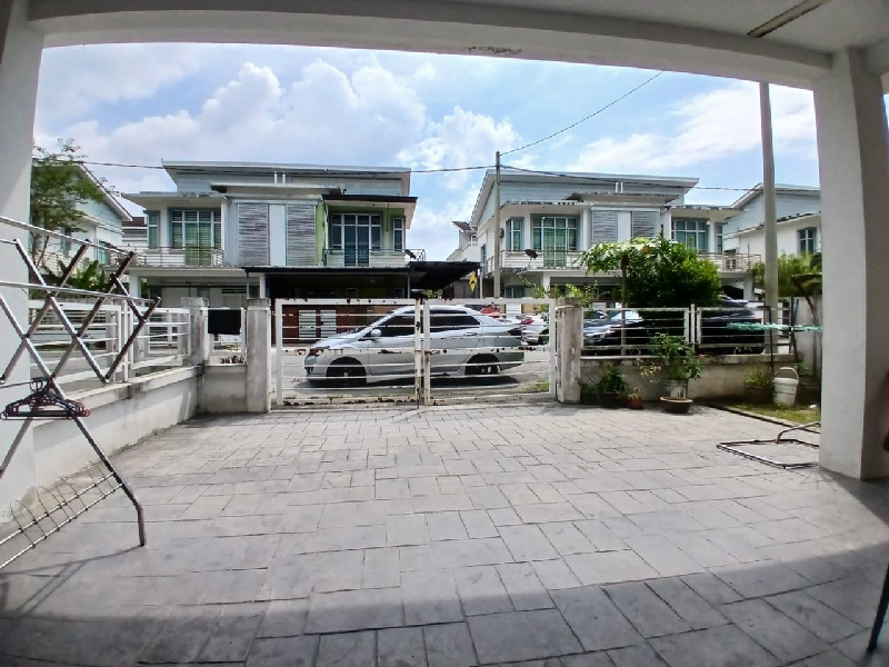 Non Bumi Lot Double Storey Semi D ClusterBandar Saujana PutraKuala Langat, Selangor - photo 4