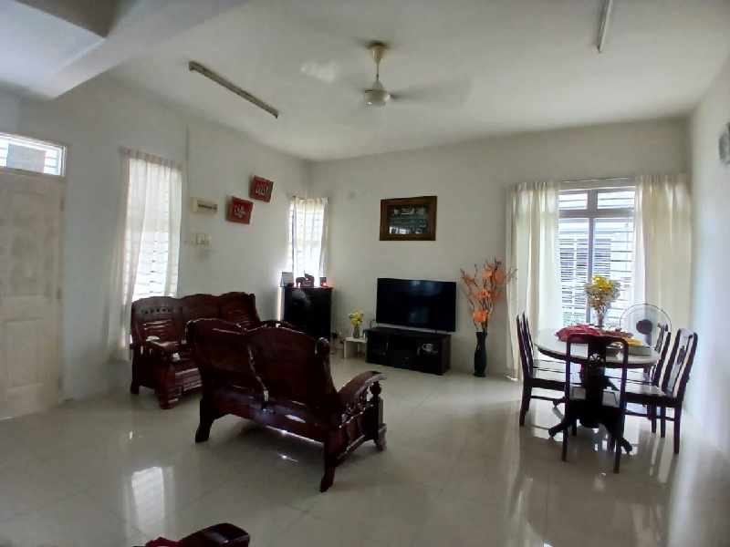 Non Bumi Lot Double Storey Semi D ClusterBandar Saujana PutraKuala Langat, Selangor - photo 7