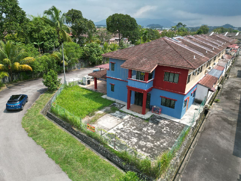 Facing open Double Storey Corner Taman Desa Nila - photo 4