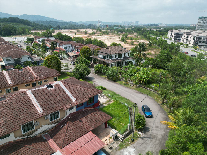 Facing open Double Storey Corner Taman Desa Nila - photo 8
