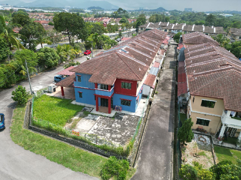 Facing open Double Storey Corner Taman Desa Nila - photo 13
