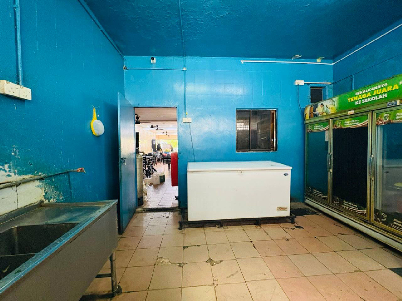 2 Storey Shoplot Seksyen 24, Shah Alam - photo 3
