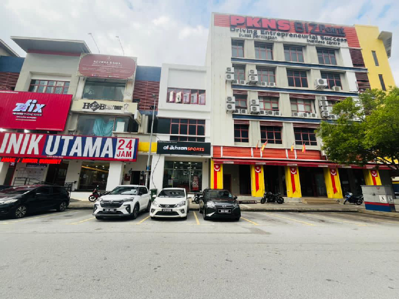 3 Storey Shoplot Jalan Plumbum Seksyen 7 Shah Alam - photo 3