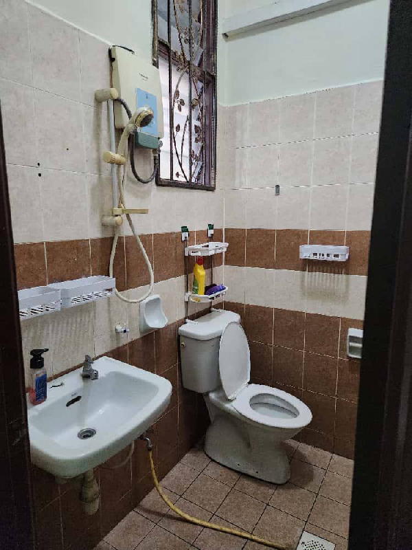 facing open 1 Storey Intermidiate Taman Dato Demang Seri Kembangan - photo 11