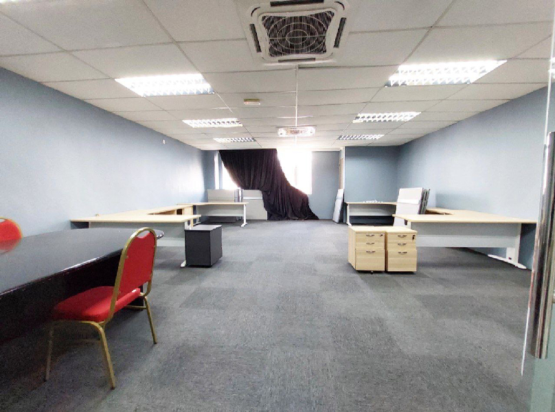 OFFICE SPACE  FULLY FURNISHED