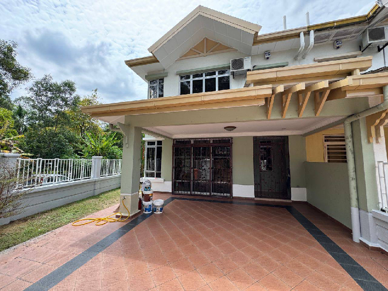 Freehold Corner Lot Semi-D Cluster at Bandar Seri Putra, Bangi Kajang