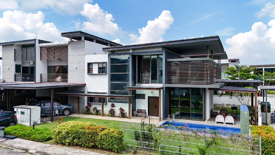 2 Storey Semi D Ficus Peak  Denai Alam