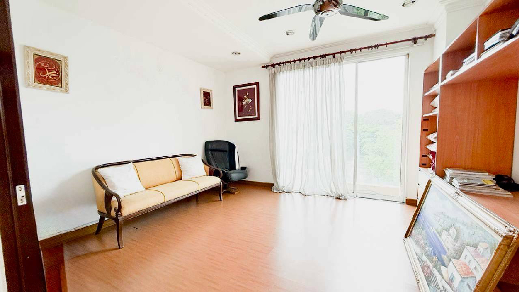 2Storey Superlink Corner lot with big garden  USJ Heights - photo 13