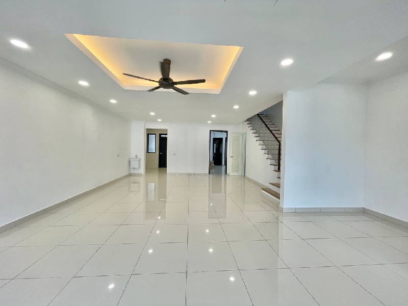 Superlink Terrace Lagenda Gardens @ Jalan Teratak, Bukit Jelutong  - photo 2