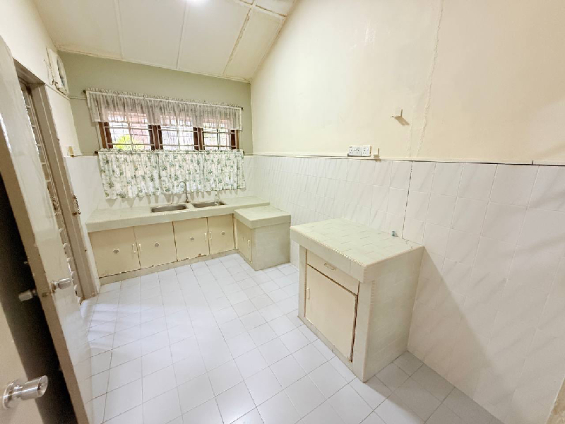 subang jaya SS18 2-Storeys - photo 8