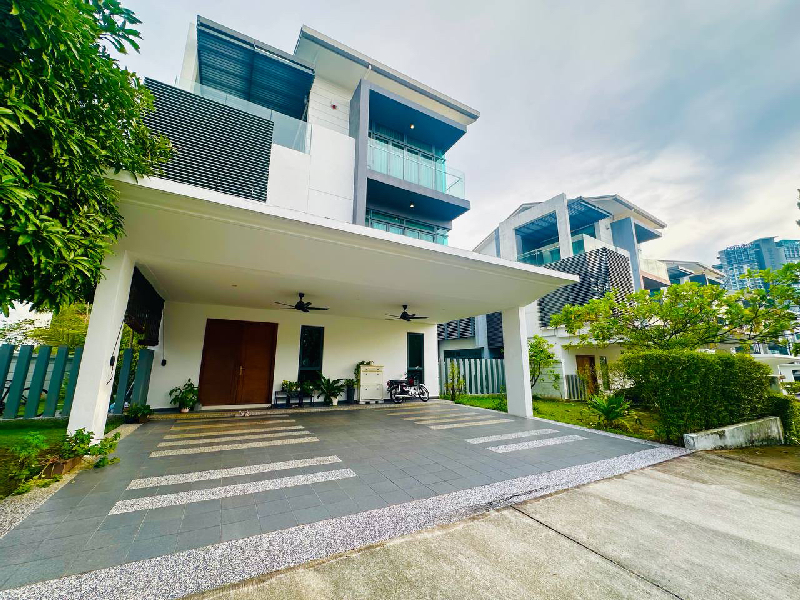 3 Storey Sejati Lakeside Bungalow at Cyberjaya - photo 1