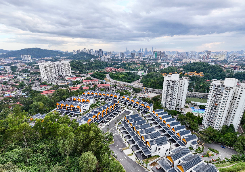 2Storey Superlink Home East 57, Taman Melawati, Kuala Lumpur - photo 2