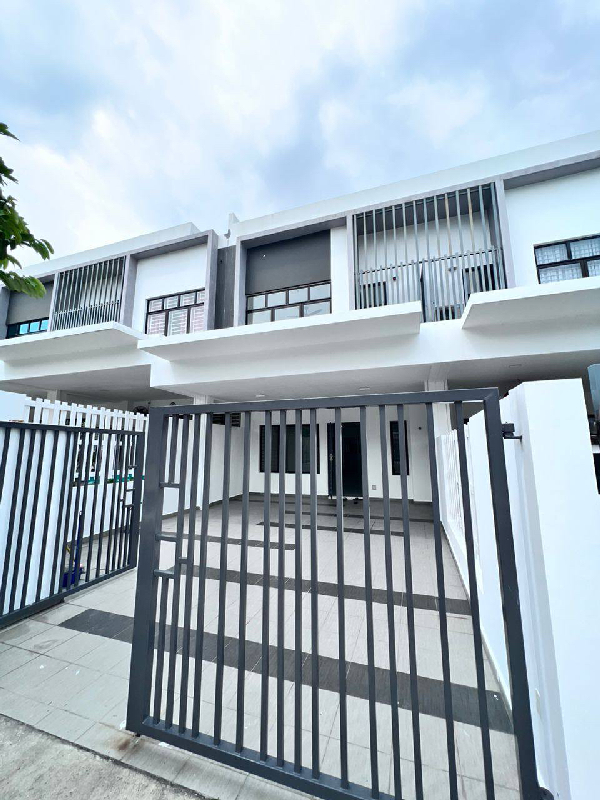 Double Storey Terrace Setia Permai U13 Setia Alam Selangor