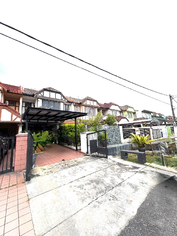 Facing Field USJ 11 Double Storey 24x75 Extended Kitchen - photo 2