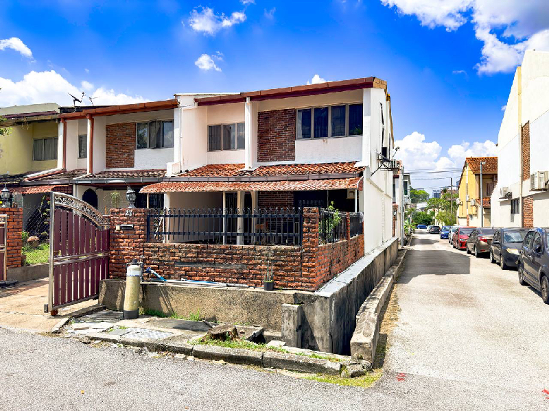 End Lot Double Storey Terrace Taman Tun Dr Ismail