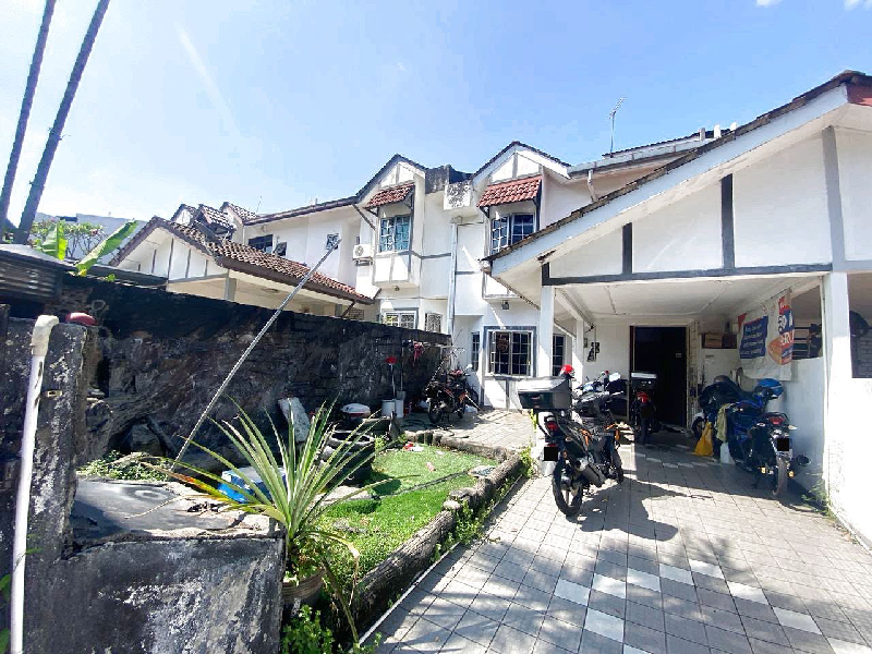 Facing Open, Double Storey Terrace Jalan Tengku Dhiauddin Seksyen 9 Shah Alam