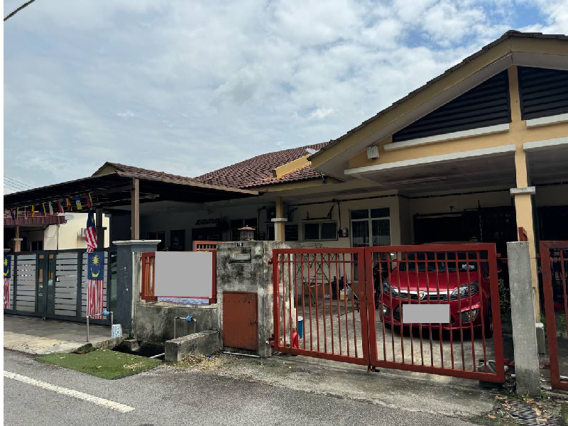 FACING OPEN Single Storey House Type Alpinia Jalan Kebun Nenas Bandar Putera 2 Klang - photo 3