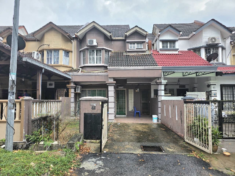Facing open  Double Storey Seksyen 13 Shah Alam