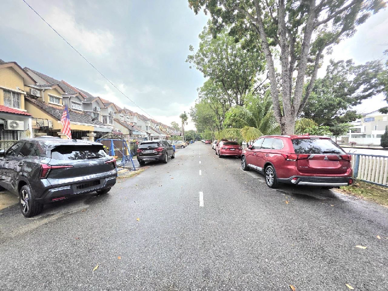 Facing open  Double Storey Seksyen 13 Shah Alam - photo 3