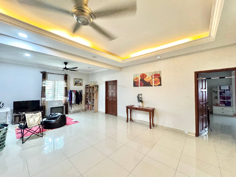 1-STOREY BUNGALOW TAMAN KOTA PERDANA SERI KEMBANGAN - photo 11