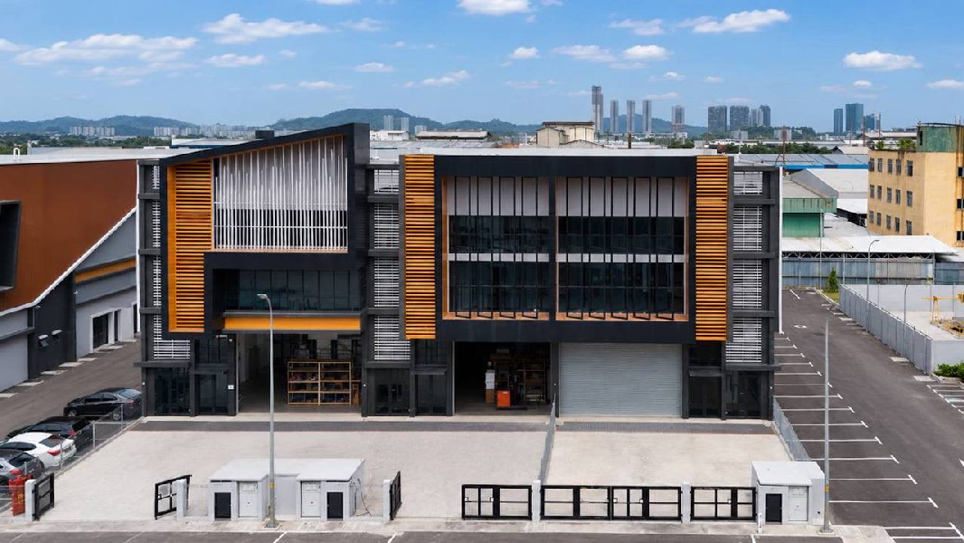 2torey Warehouse FactoryEsteem Business Park, Kawasan Perindustrian Meru Selatan, Klang