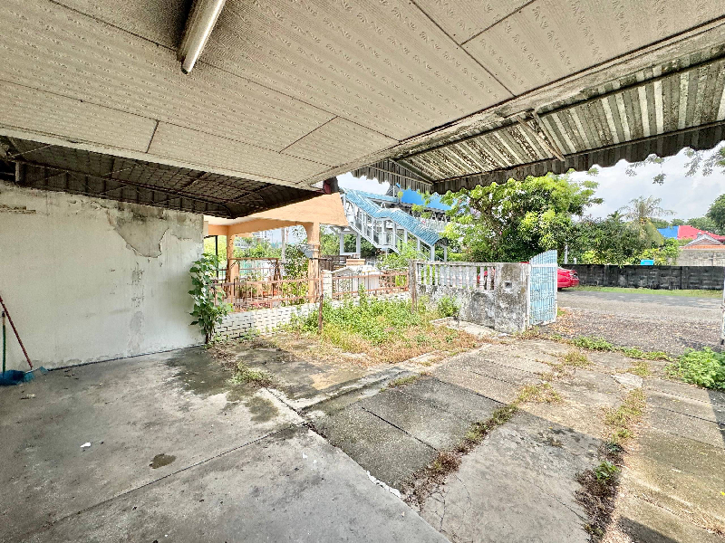 1-STOREY INTERMEDIATE SS5A KELANA JAYA  PETALING JAYA - photo 4