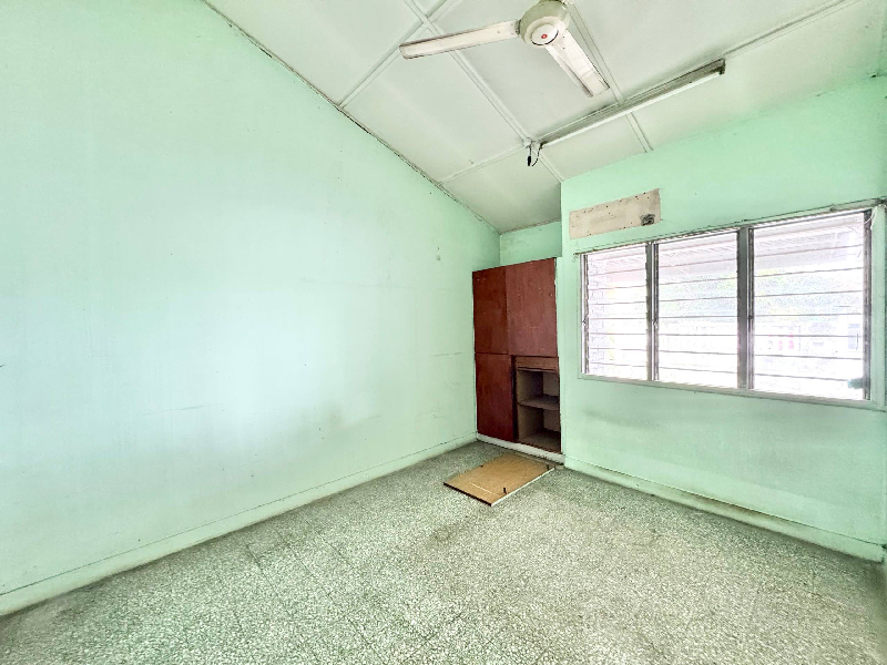 1-STOREY INTERMEDIATE SS5A KELANA JAYA  PETALING JAYA - photo 12