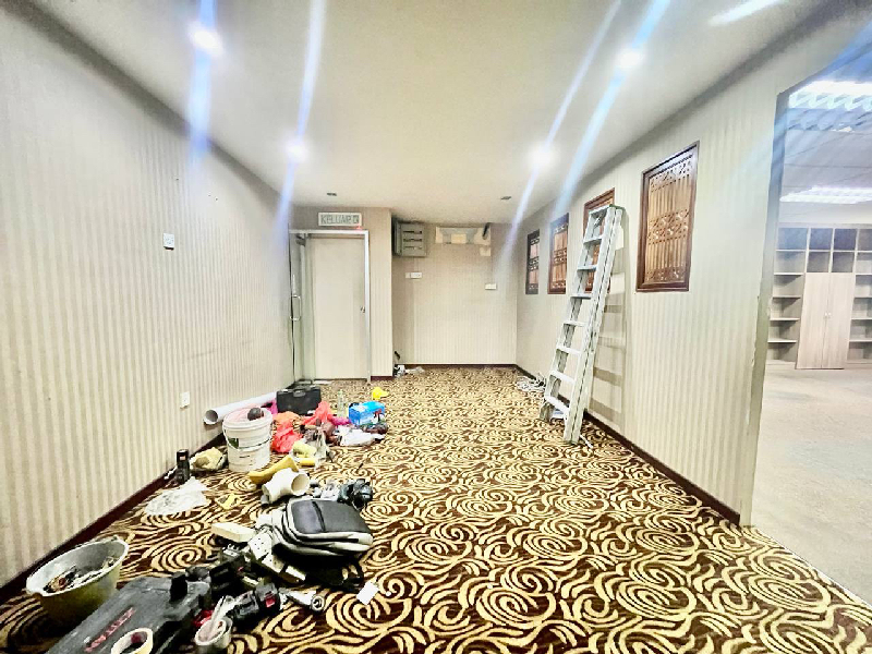 Corner Commercial Unit, Section 13, Shah Alam - photo 2