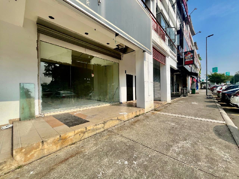 2 Units Side by Side 3 Storey Shoplot For Rent Seksyen 7 Shah Alam  Facing UiTM - photo 3
