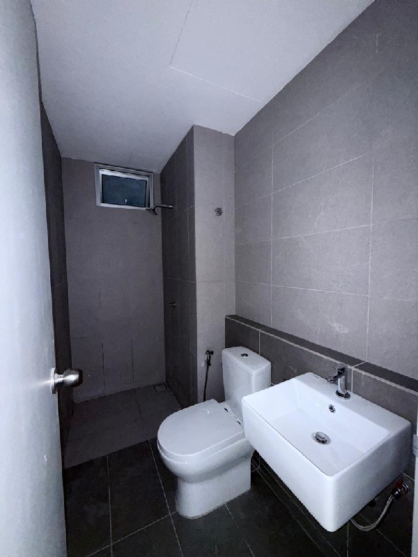 FOR RENT | 70% FURNISHED  NEW TOWERLAKEFRONT RESIDENCE @ CYBERJAYA - photo 3