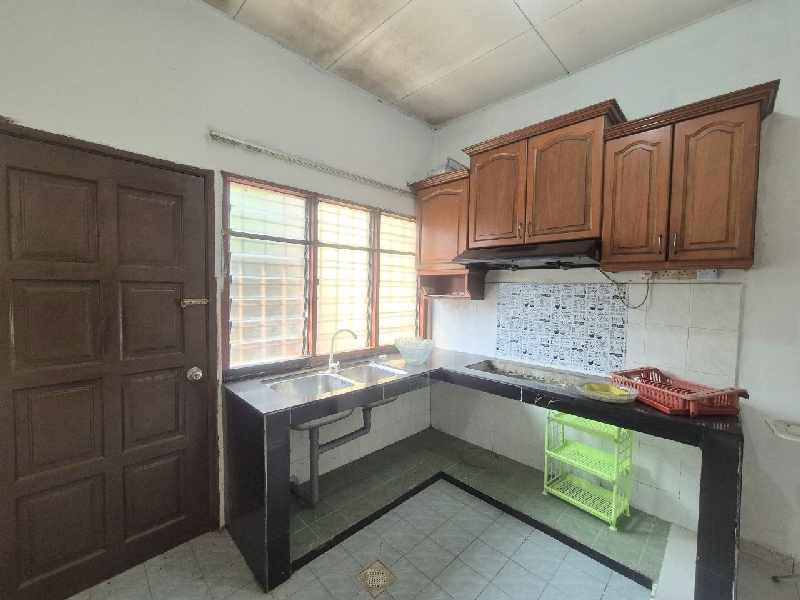 FOR SALE | 1-STOREY HOUSE Jalan Kebun, Seksyen 30, Shah Alam (Jalan Tanjung Rhu) - photo 8