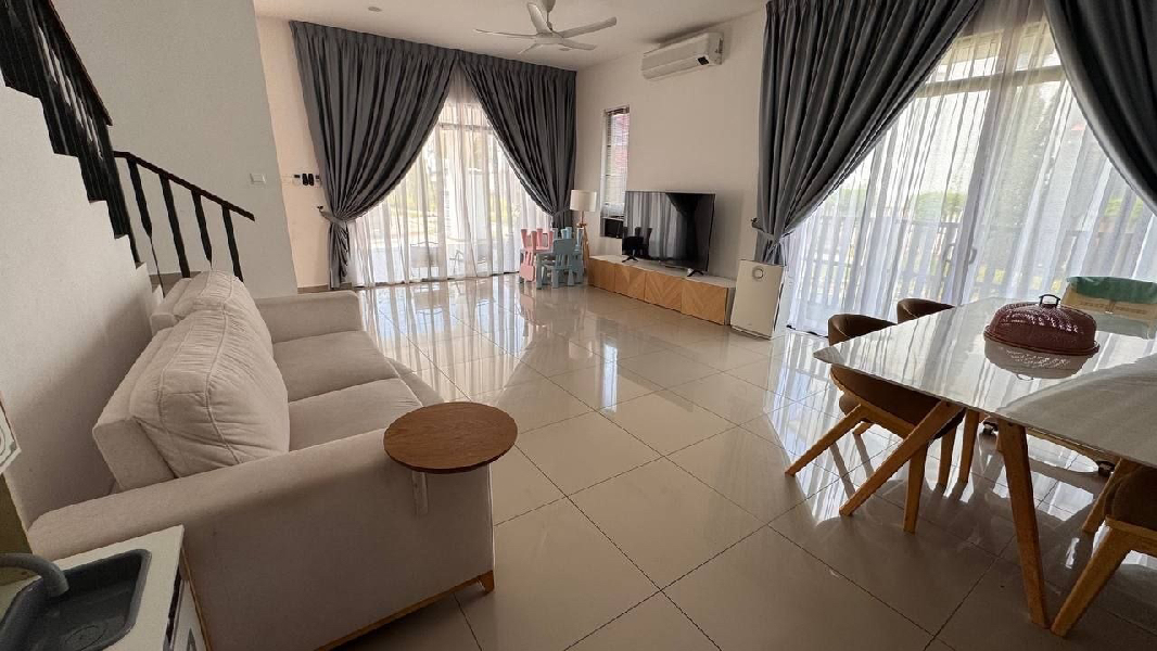 FOR RENT | EXCLUSIVE LISTING SETIA SAFIRO, CYBER 10, CYBERJAYA | END LOT - photo 2