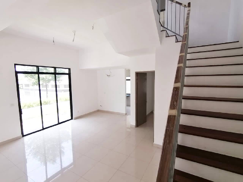 FOR SALE | END LOT DOUBLE STOREY TERRACE Maple Residence, Laman View, Cyberjaya | Type Begonia - photo 5