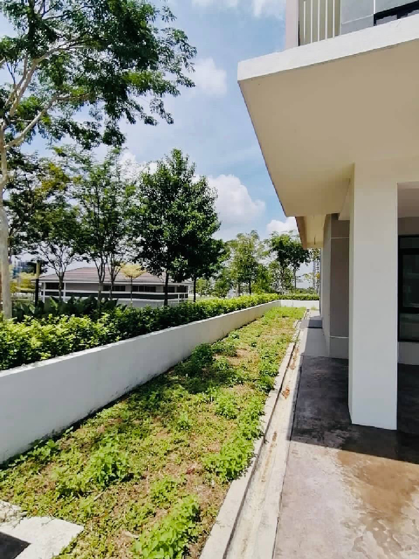 FOR SALE | END LOT DOUBLE STOREY TERRACE Maple Residence, Laman View, Cyberjaya | Type Begonia - photo 13