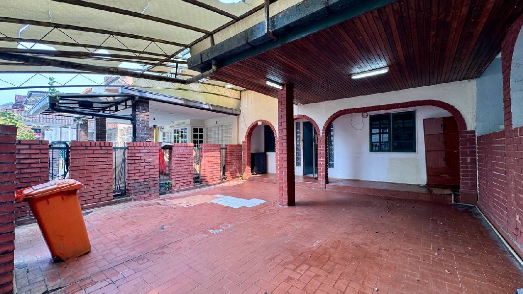 FOR SALE | 2.5-STOREY TERRACE HOUSESeksyen 11, Bandar Shah Alam, Selangor - photo 4