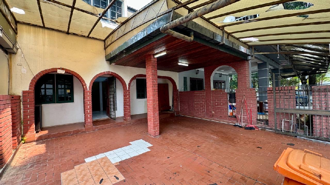 FOR SALE | 2.5-STOREY TERRACE HOUSESeksyen 11, Bandar Shah Alam, Selangor - photo 5